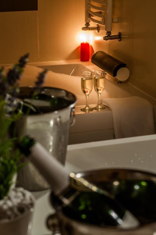 Hotel Cubix Brașov Cameră foto